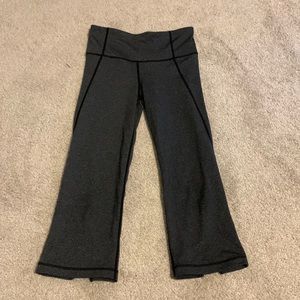 Lulu Lemon Gather and Crow crop leggings size 4